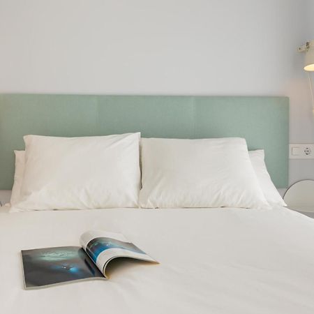 Charming 2 Bedroom Apartment At Iconic Triana Neighborhood By Ocityzen Sevilla Exterior foto