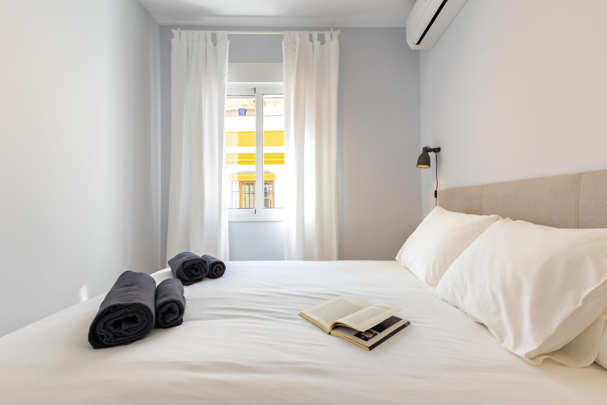 Charming 2 Bedroom Apartment At Iconic Triana Neighborhood By Ocityzen Sevilla Exterior foto