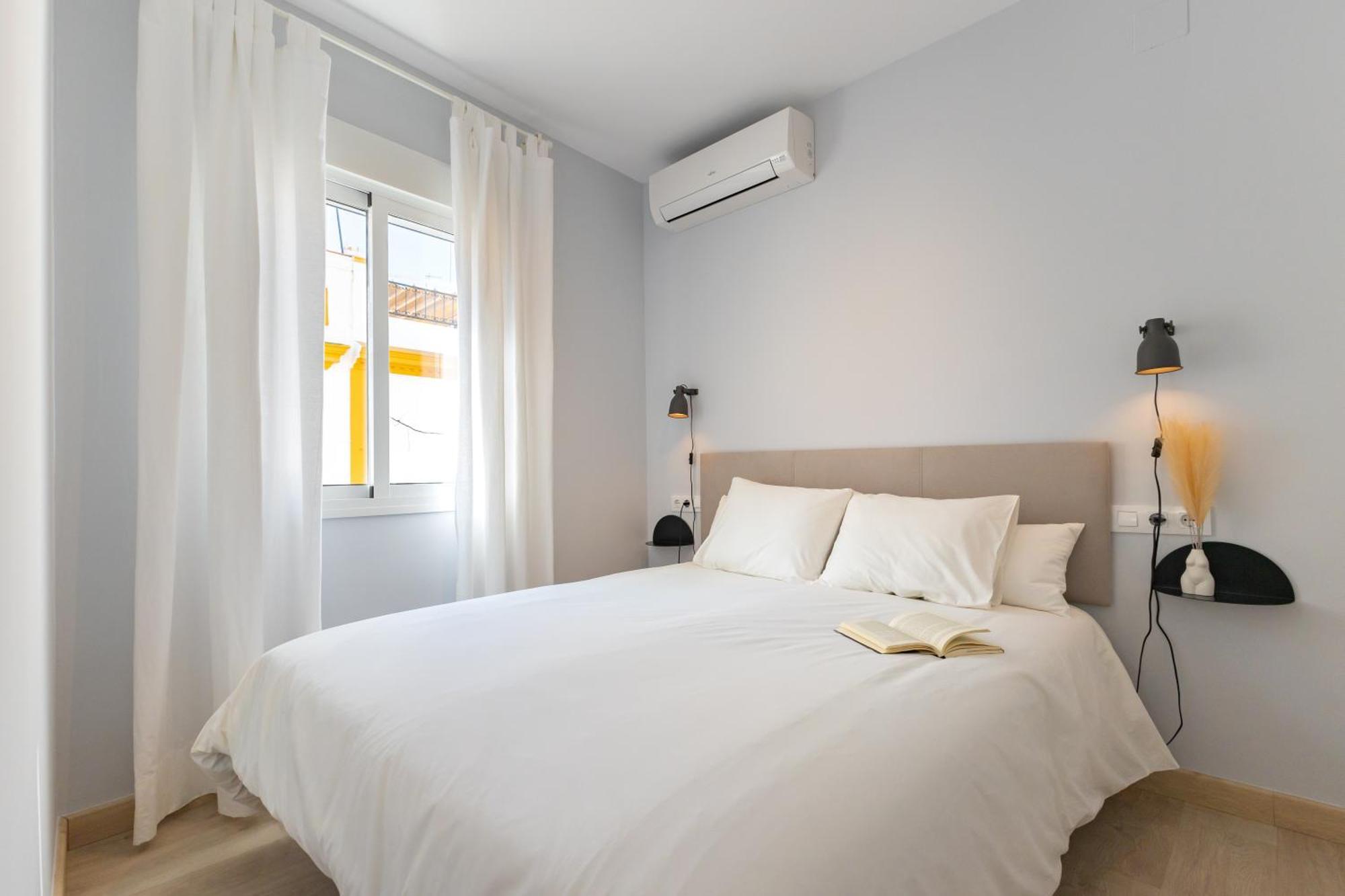 Charming 2 Bedroom Apartment At Iconic Triana Neighborhood By Ocityzen Sevilla Exterior foto